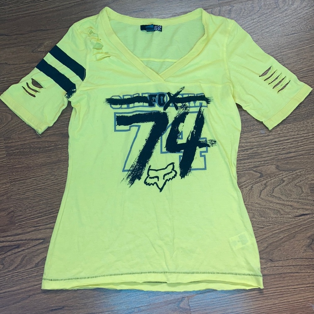 Women’s Fox tshirt
